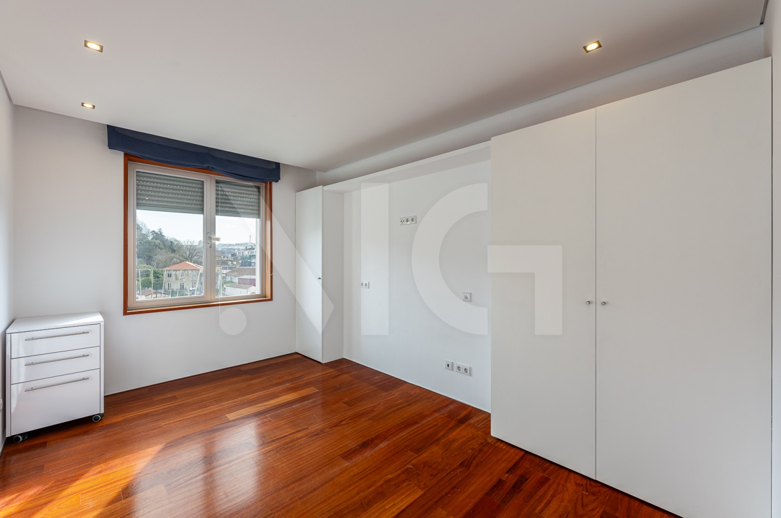 Apartamento T3 para Venda em Lordelo do Ouro e Massarelos, Porto, Porto - Quarto (Imagem 2)