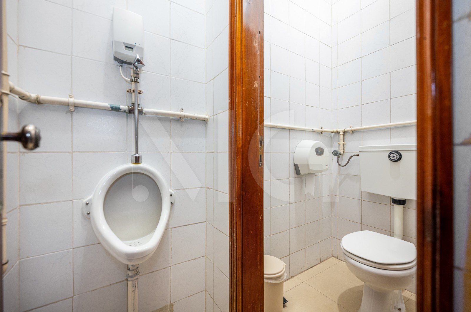 Trade for Leasehold in Cidade da Maia, Maia, Porto - Casa de banho (Imagem 2)