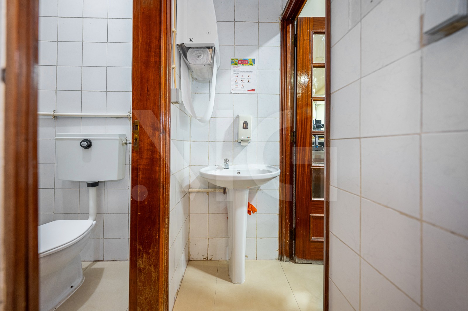 Trade for Leasehold in Cidade da Maia, Maia, Porto - Casa de banho (Imagem 3)