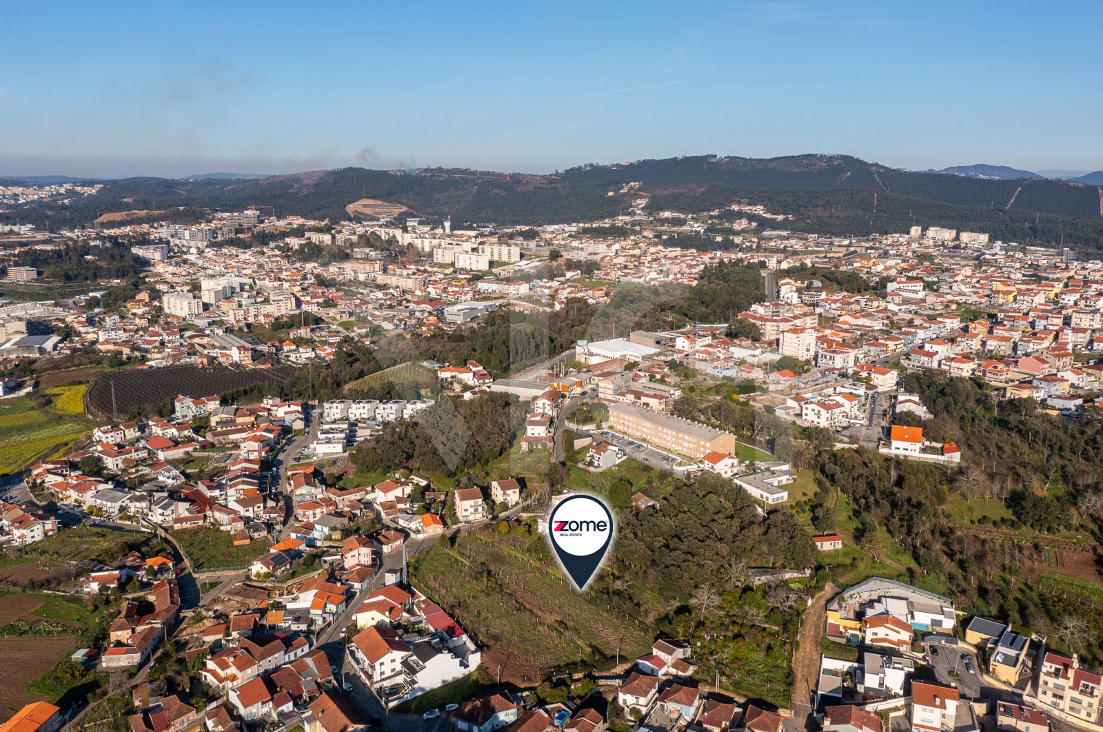 Farm T3 for For sale in Fânzeres e São Pedro da Cova, Gondomar, Porto - Área envolvente (Imagem 21)