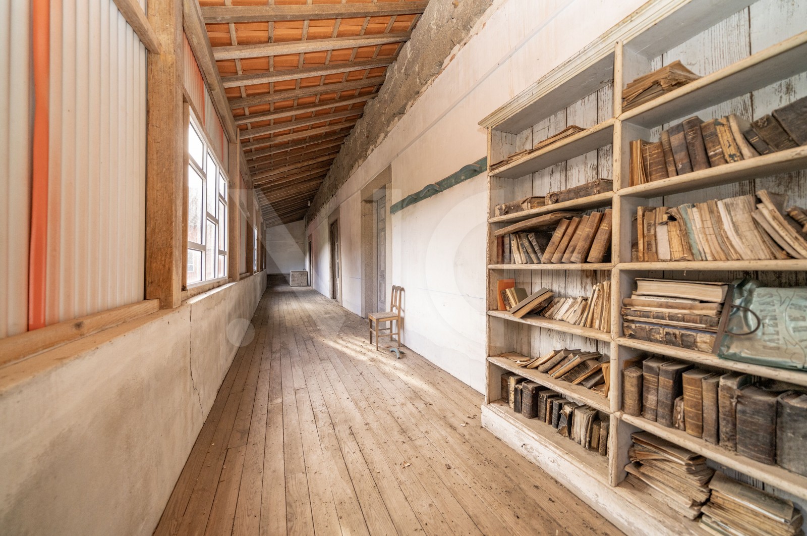 Quinta T8 para Venda em Covelas, Póvoa de Lanhoso, Braga - Corredor (Imagem 3)