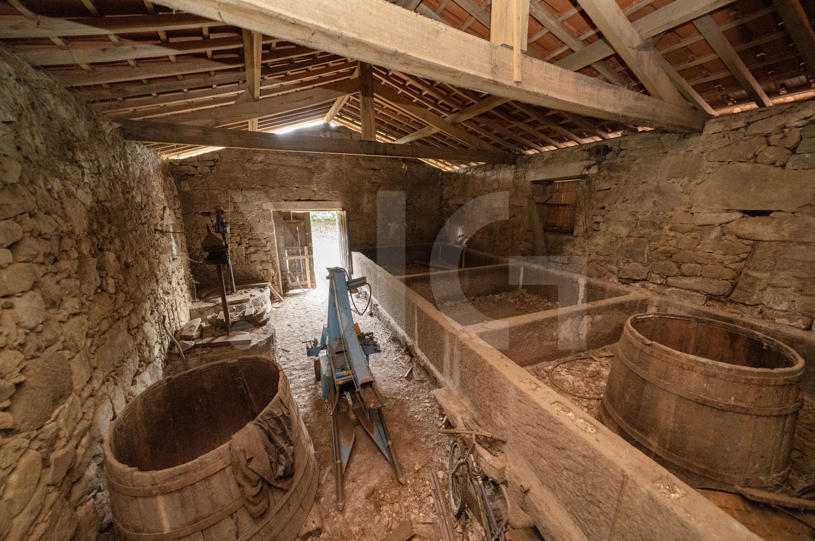 Quinta T8 para Venda em Covelas, Póvoa de Lanhoso, Braga - Cave (Imagem 4)
