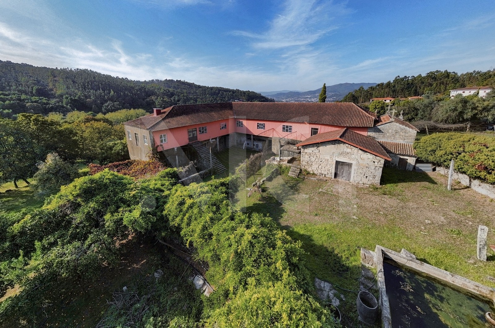 Quinta T8 para Venda em Covelas, Póvoa de Lanhoso, Braga - Fachada (Imagem 3)