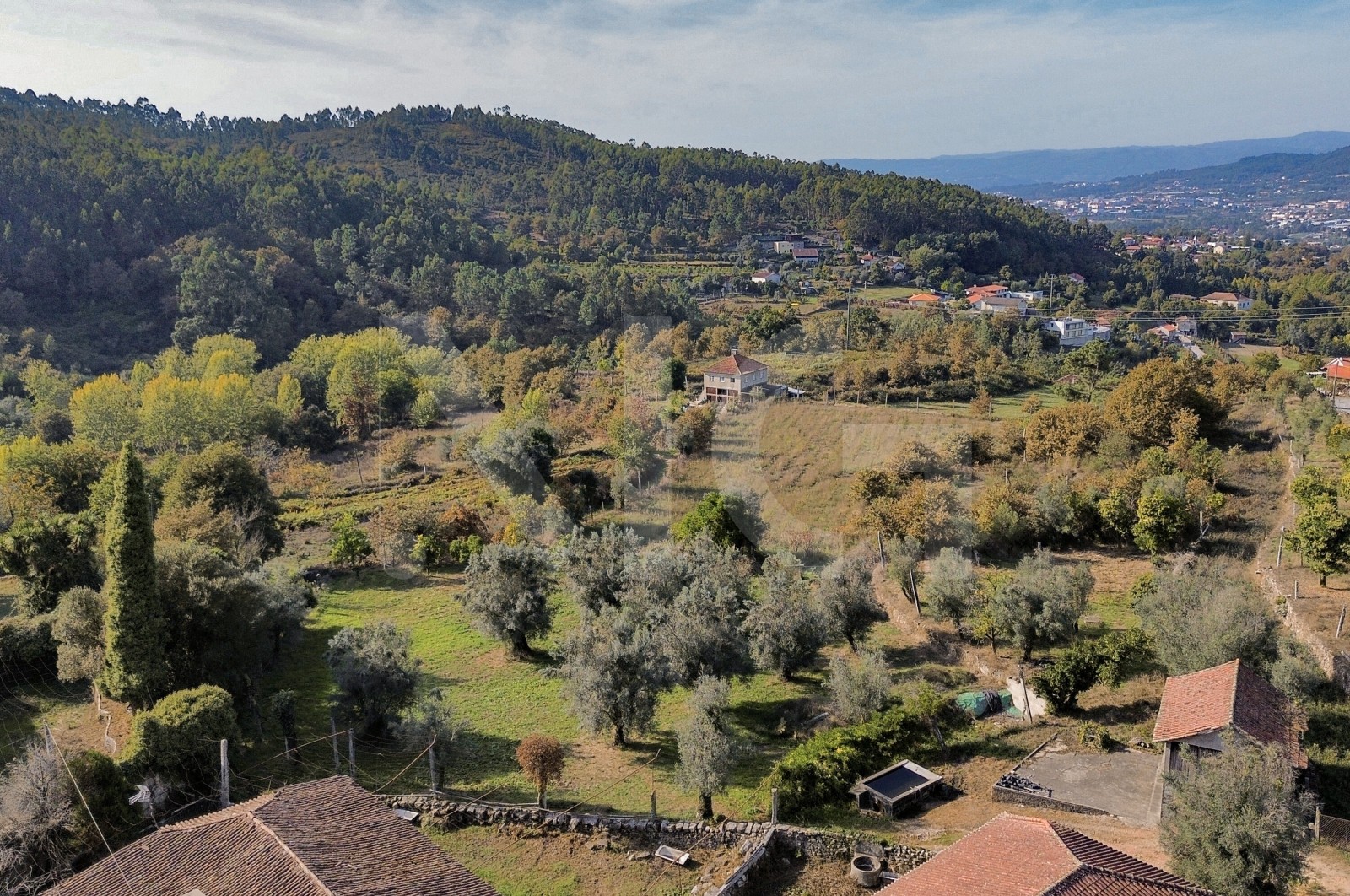 Quinta T8 para Venda em Covelas, Póvoa de Lanhoso, Braga - Área envolvente (Imagem 9)