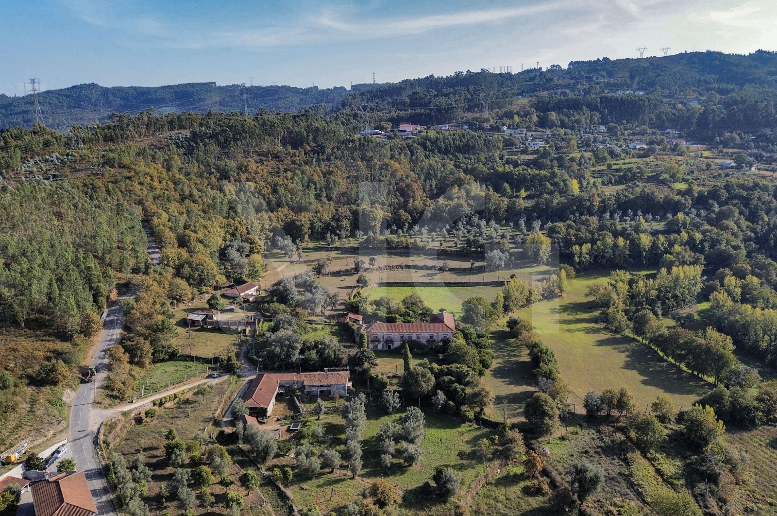 Quinta T8 para Venda em Covelas, Póvoa de Lanhoso, Braga - Área envolvente (Imagem 12)