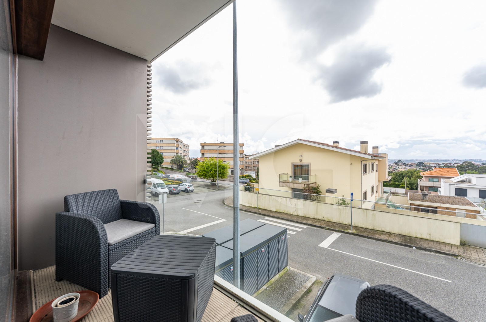 Apartamento T2 para Venda em Baguim do Monte (Rio Tinto), Gondomar, Porto - Varanda (Imagem 1)