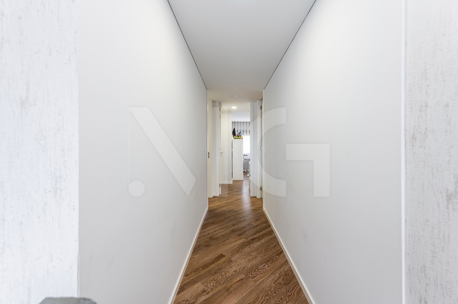 Apartamento T2 para Venda em Baguim do Monte (Rio Tinto), Gondomar, Porto - Corredor (Imagem 2)