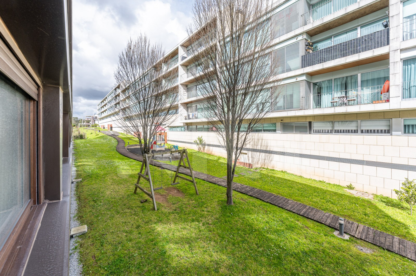 Apartamento T2 para Venda em Baguim do Monte (Rio Tinto), Gondomar, Porto - Quintal/Jardim (Imagem 1)