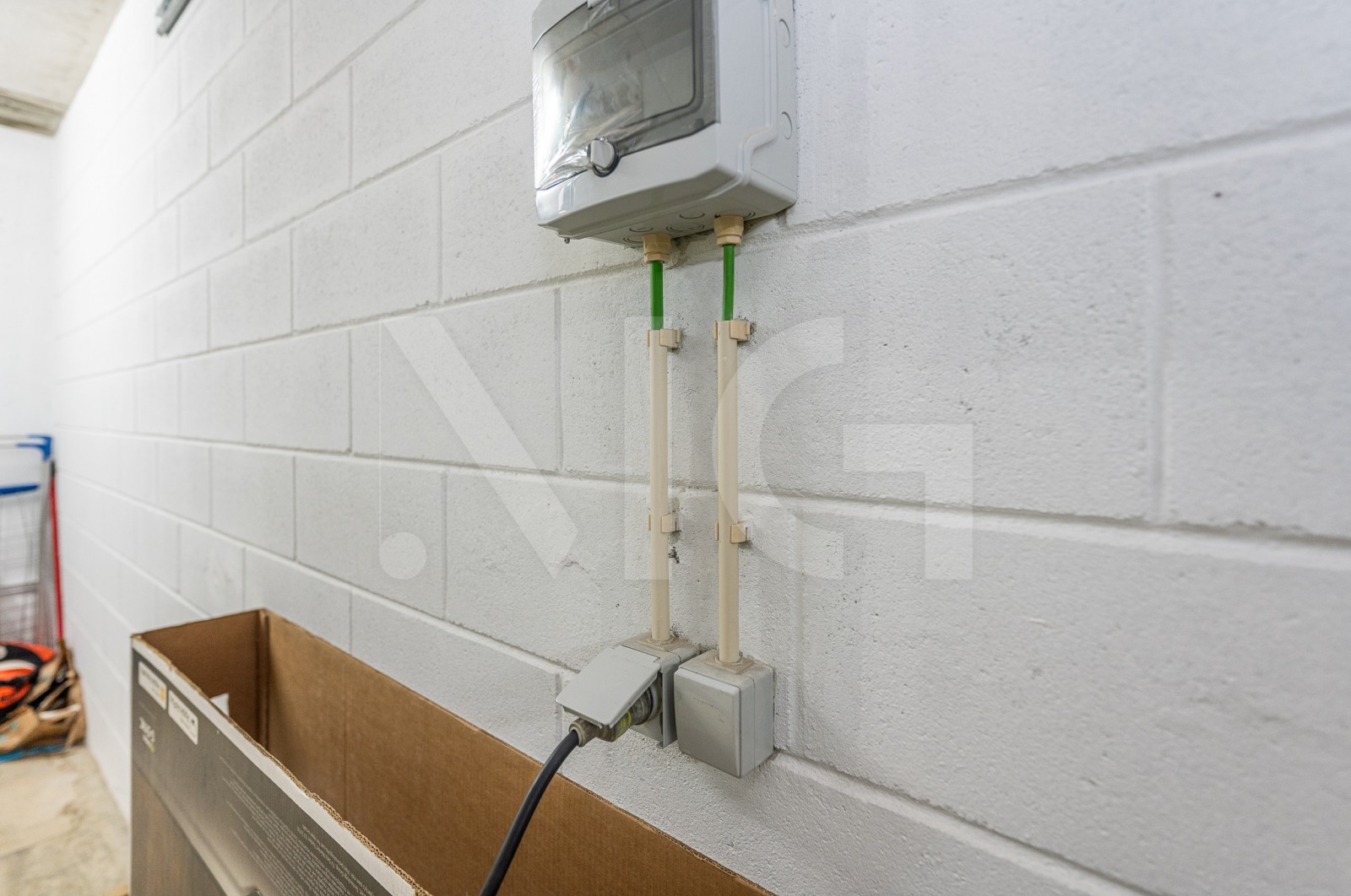 Apartamento T2 para Venda em Baguim do Monte (Rio Tinto), Gondomar, Porto - Parqueamento/Garagem (Imagem 3)