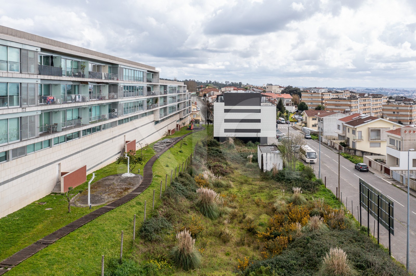 Apartamento T2 para Venda em Baguim do Monte (Rio Tinto), Gondomar, Porto - Área envolvente (Imagem 2)