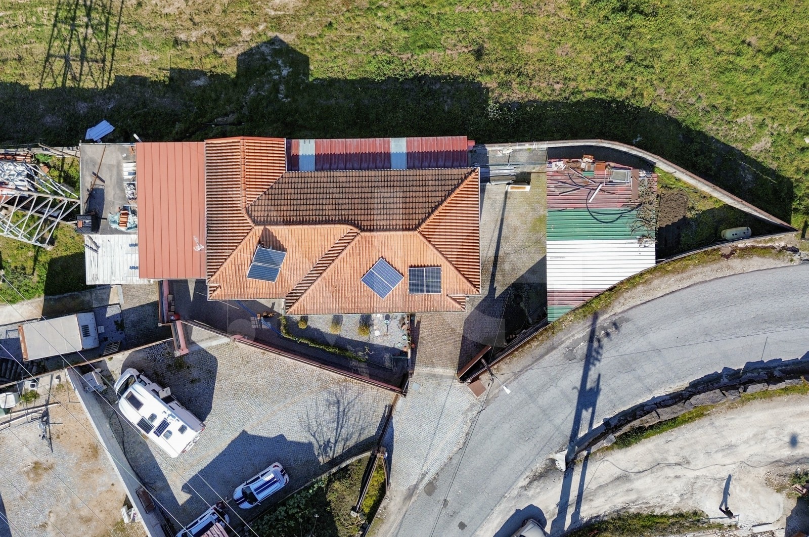 Moradia T2 para Venda em Escudeiros e Penso (Santo Estêvão e São Vicente), Braga, Braga - Área envolvente (Imagem 3)