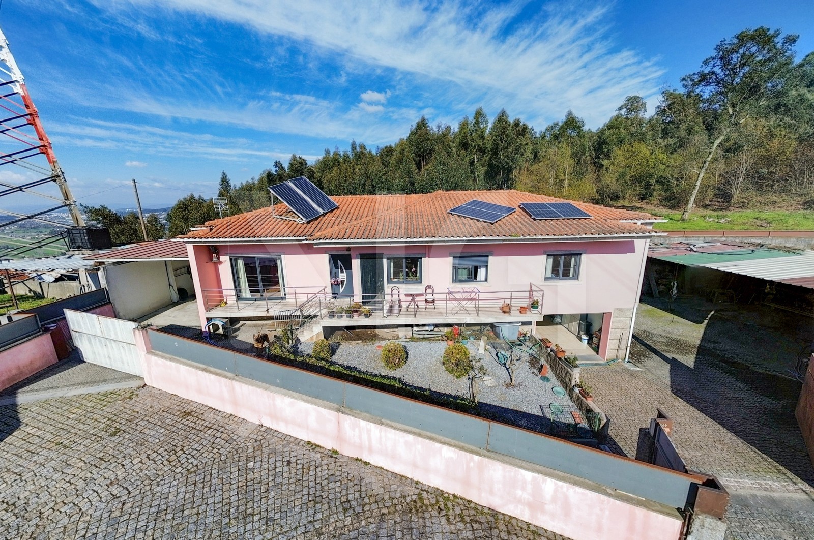 Moradia T2 para Venda em Escudeiros e Penso (Santo Estêvão e São Vicente), Braga, Braga - Fachada (Imagem 2)