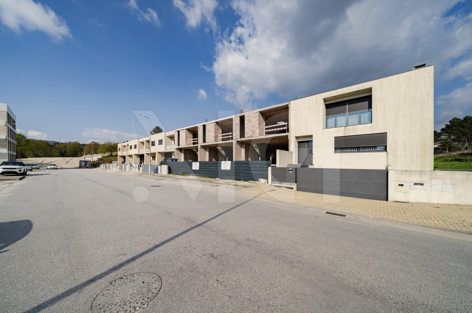 Moradia T3 para Venda em Póvoa de Lanhoso (Nossa Senhora do Amparo), Póvoa de Lanhoso, Braga - Fachada (Imagem 4)