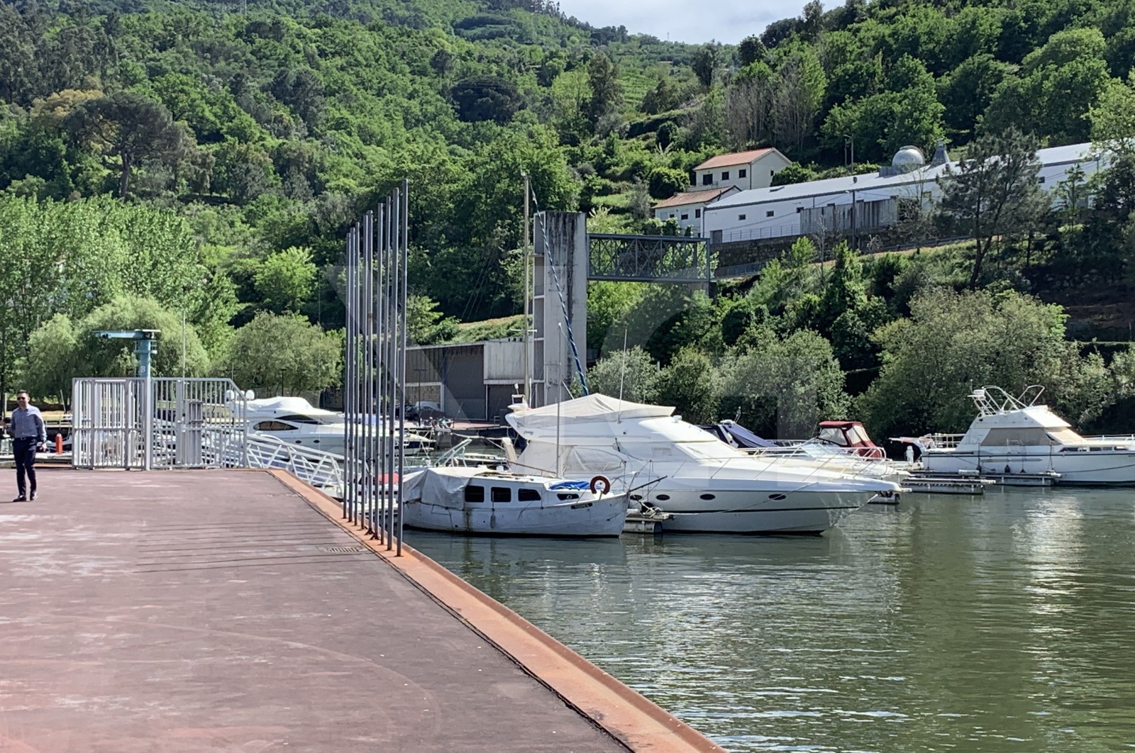 House T1 for For sale in Freigil e Miomães, Resende, Viseu - Área envolvente (Imagem 28)