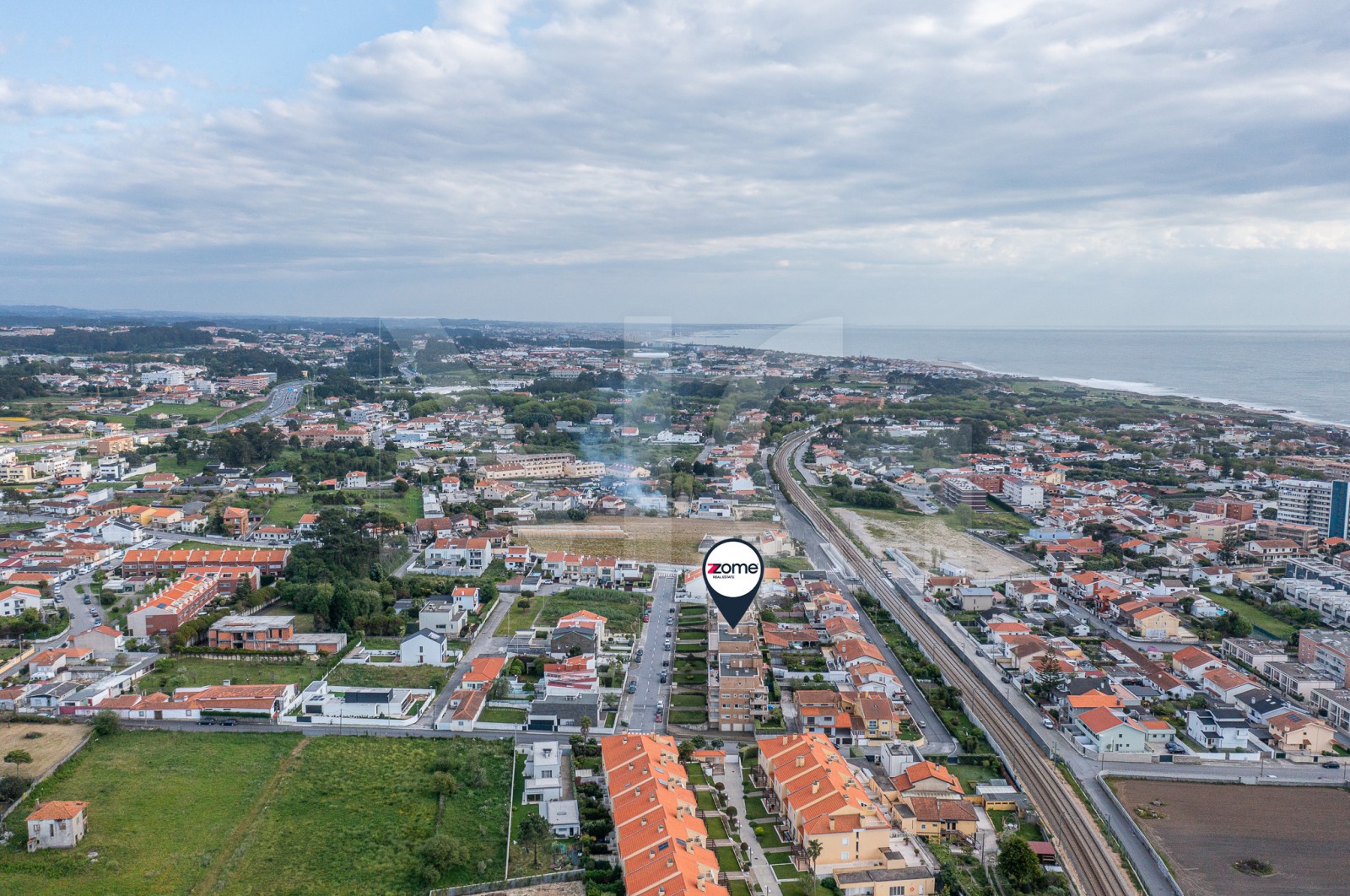 Apartamento T2 para Venda em Gulpilhares e Valadares, Vila Nova de Gaia, Porto - Área envolvente (Imagem 15)