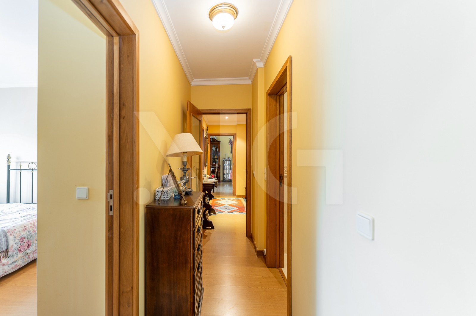 Apartamento T2 para Venda em Gulpilhares e Valadares, Vila Nova de Gaia, Porto - Corredor (Imagem 4)