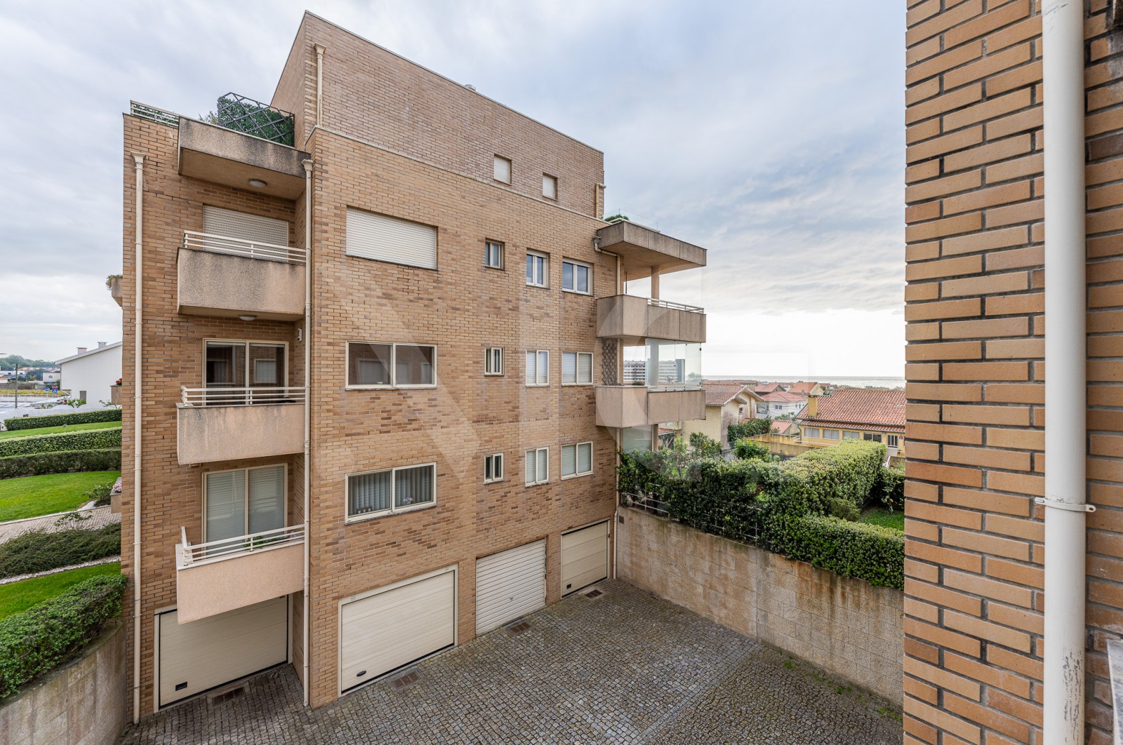 Apartamento T2 para Venda em Gulpilhares e Valadares, Vila Nova de Gaia, Porto - Vistas (Imagem 1)