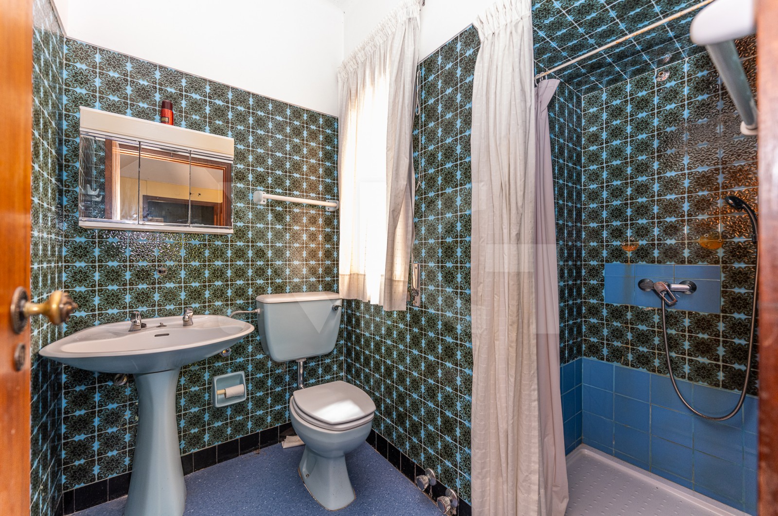 Moradia T4 para Venda em Pedrouços, Maia, Porto - Casa de banho (Imagem 1)