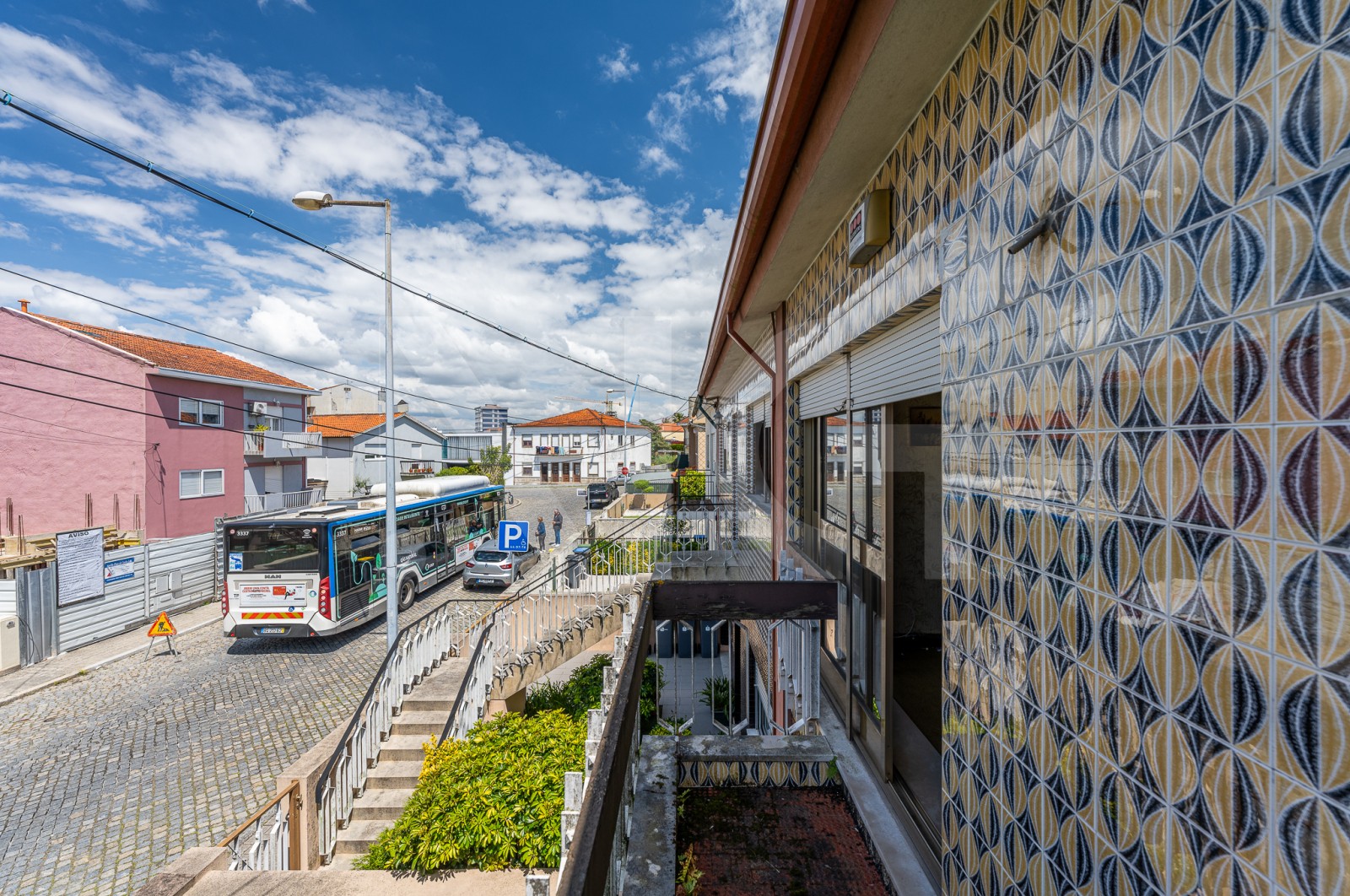 Moradia T4 para Venda em Pedrouços, Maia, Porto - Varanda (Imagem 2)