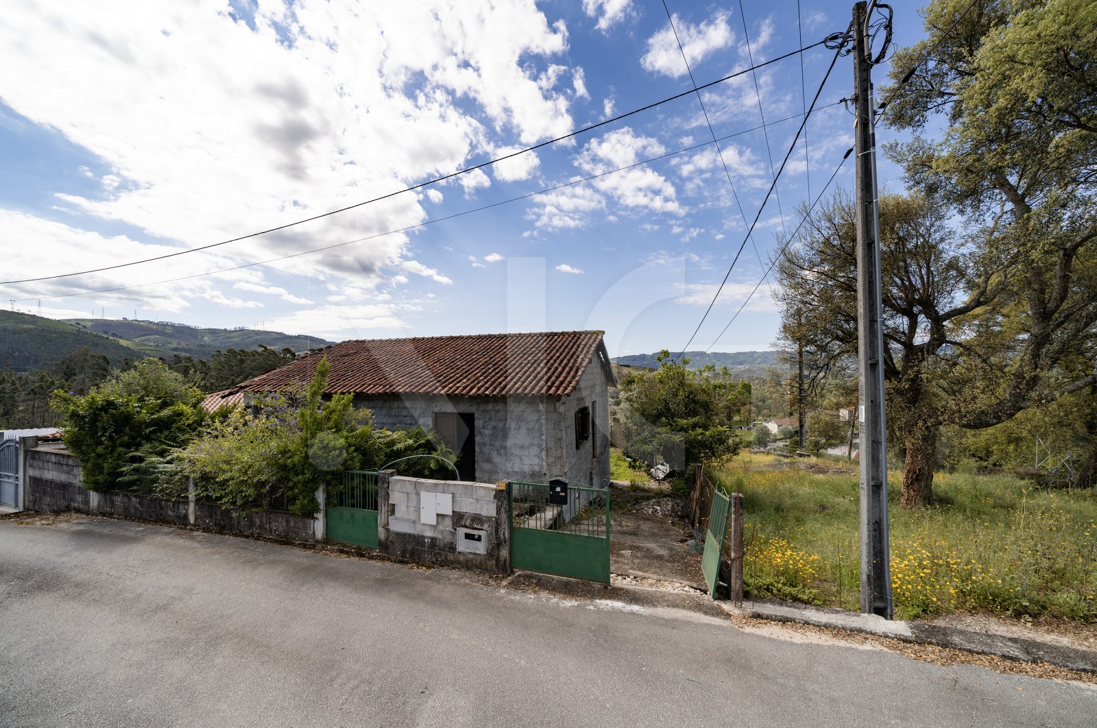 Moradia T3 para Venda em Verim, Friande e Ajude, Póvoa de Lanhoso, Braga - Área envolvente (Imagem 1)