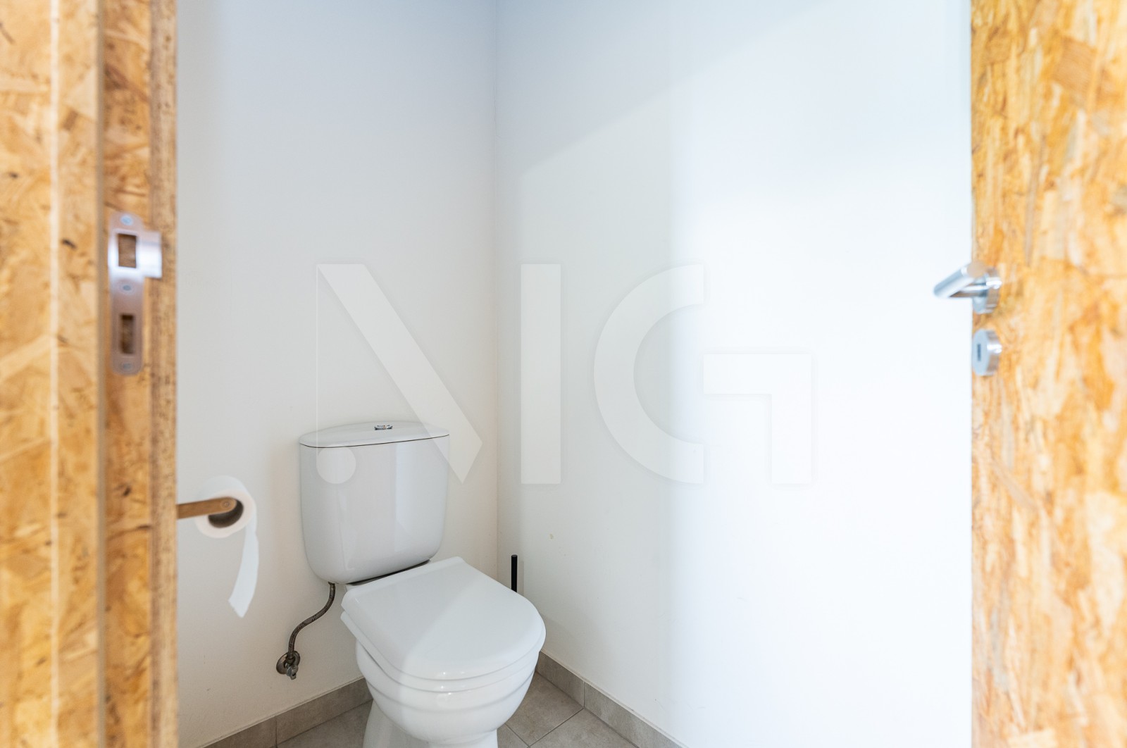 Studio for Leasehold in Mafamude e Vilar do Paraíso, Vila Nova de Gaia, Porto - Casa de banho (Imagem 4)