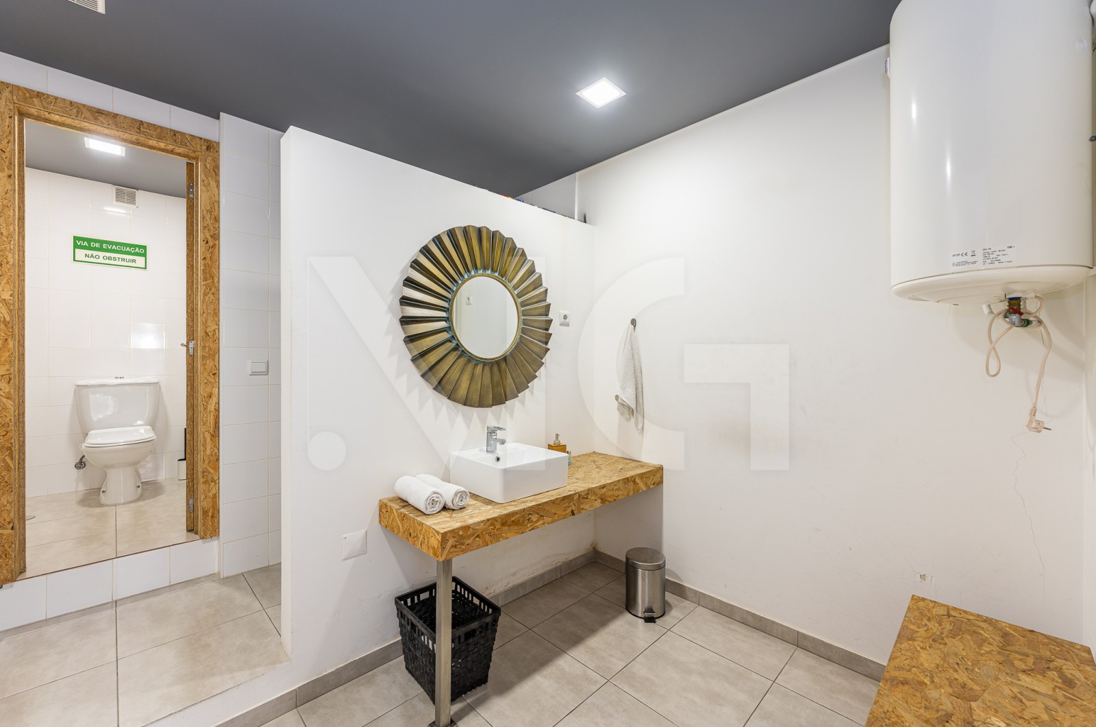 Studio for Leasehold in Mafamude e Vilar do Paraíso, Vila Nova de Gaia, Porto - Casa de banho (Imagem 6)