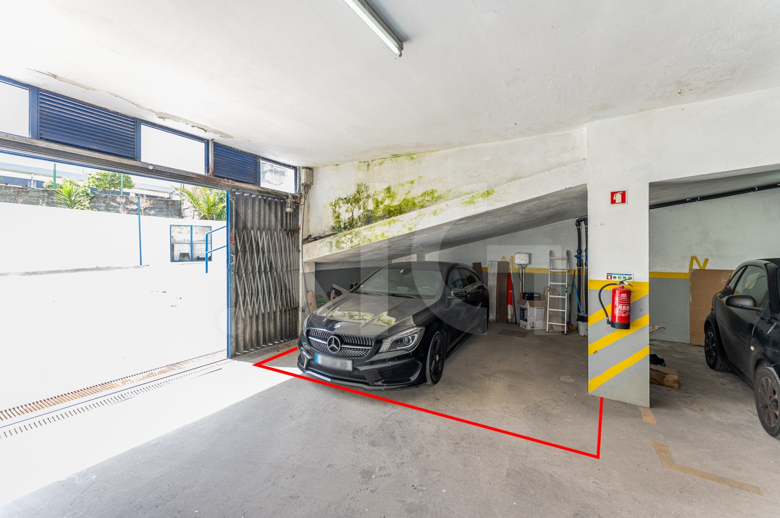 Studio for Leasehold in Mafamude e Vilar do Paraíso, Vila Nova de Gaia, Porto - Parqueamento/Garagem (Imagem 1)