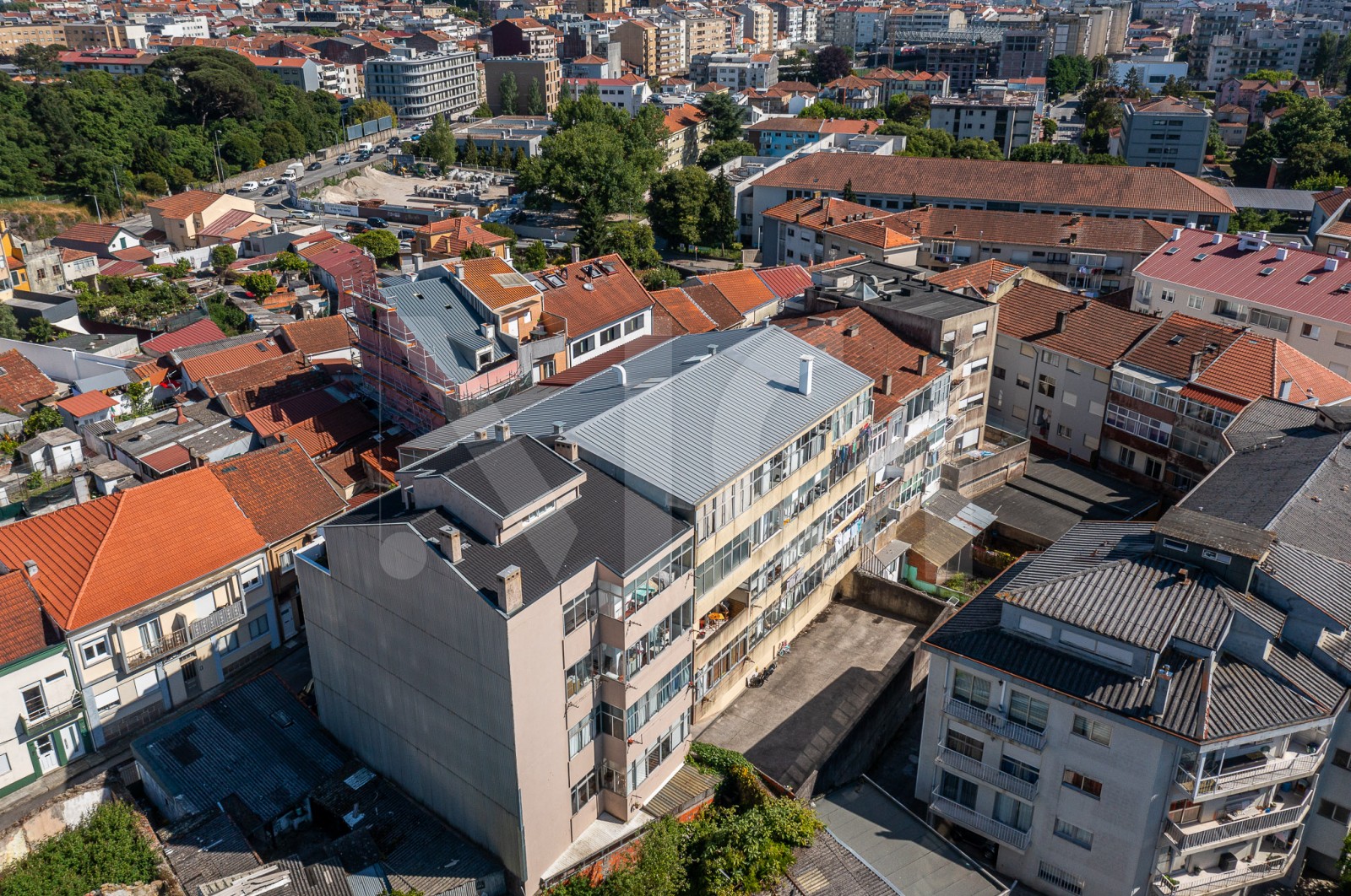 Apartamento T2+1 para Venda em Paranhos, Porto, Porto - Fachada (Imagem 1)