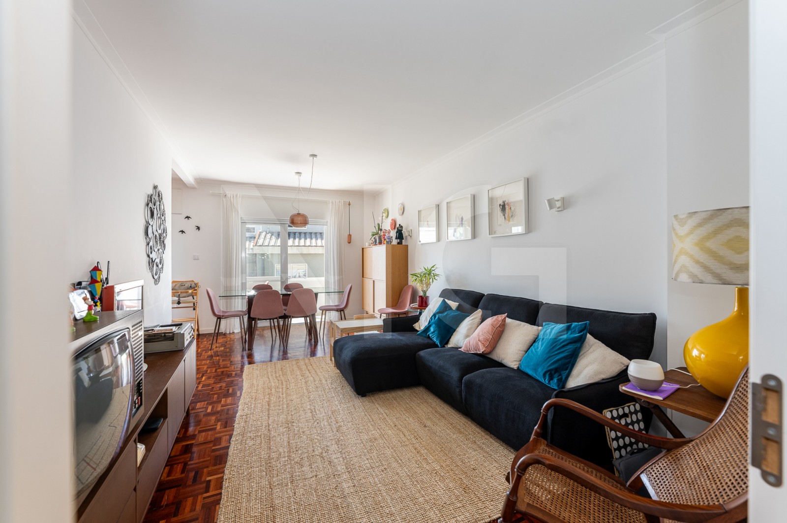 Apartamento T2+1 para Venda em Paranhos, Porto, Porto - Sala (Imagem 1)