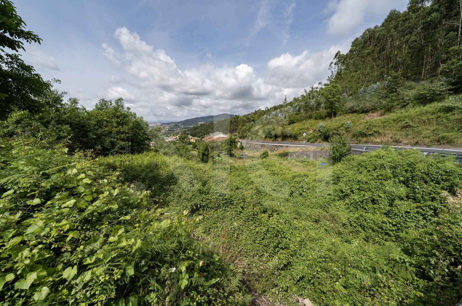 Terreno Urbano para Venda em Escudeiros e Penso (Santo Estêvão e São Vicente), Braga, Braga - Terreno (Imagem 2)