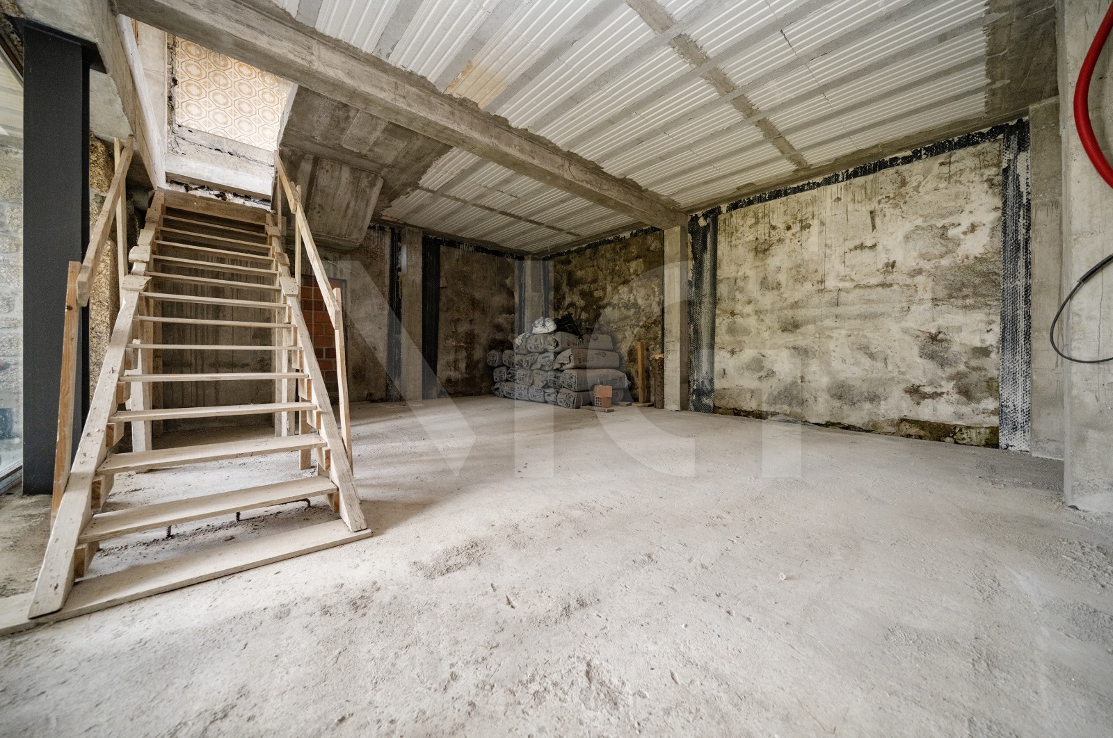 Moradia T3 para Venda em Priscos, Braga, Braga - Sala (Imagem 7)