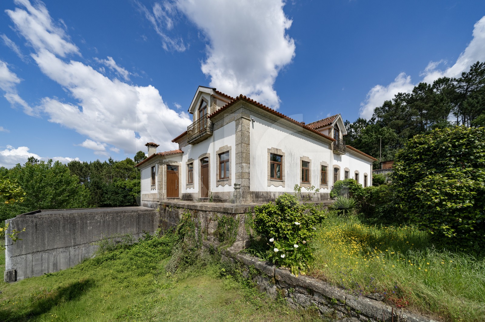 Moradia T3 para Venda em Priscos, Braga, Braga - Fachada (Imagem 4)