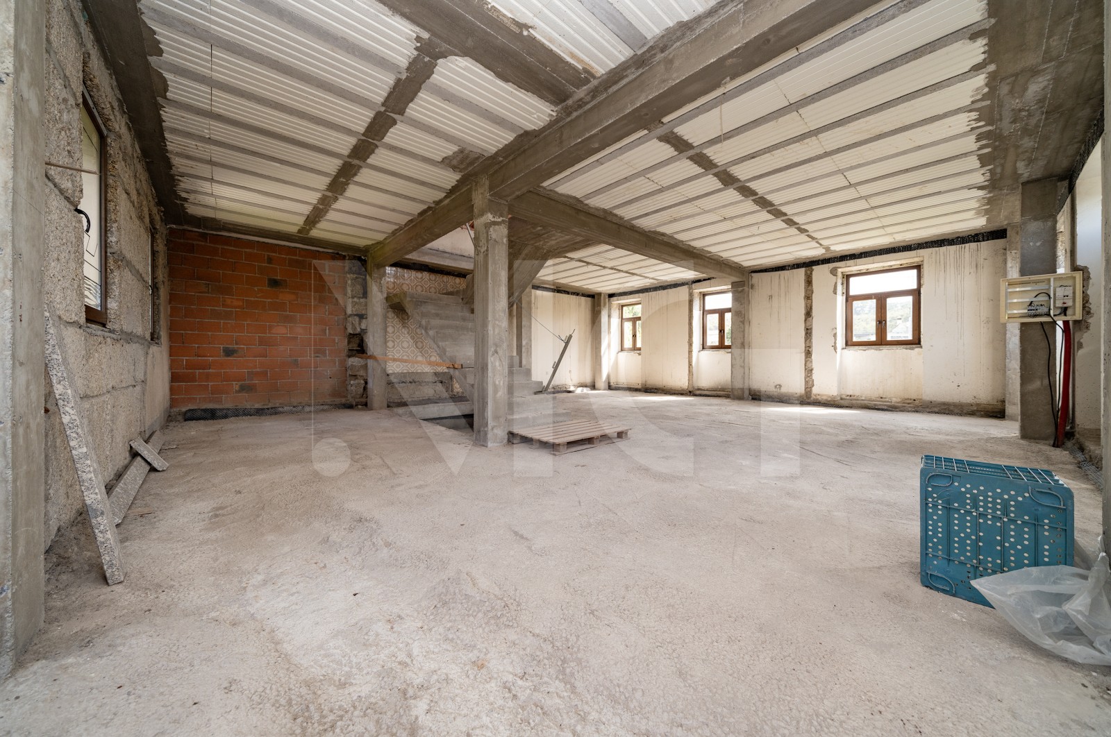 Moradia T3 para Venda em Priscos, Braga, Braga - Sala (Imagem 3)