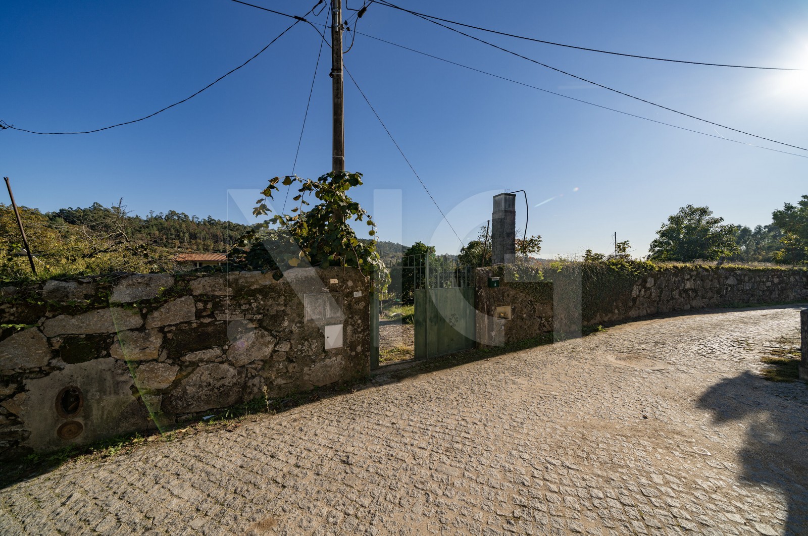 Land Rustic for For sale in Torre e Portela, Amares, Braga - Entrada (Imagem 1)