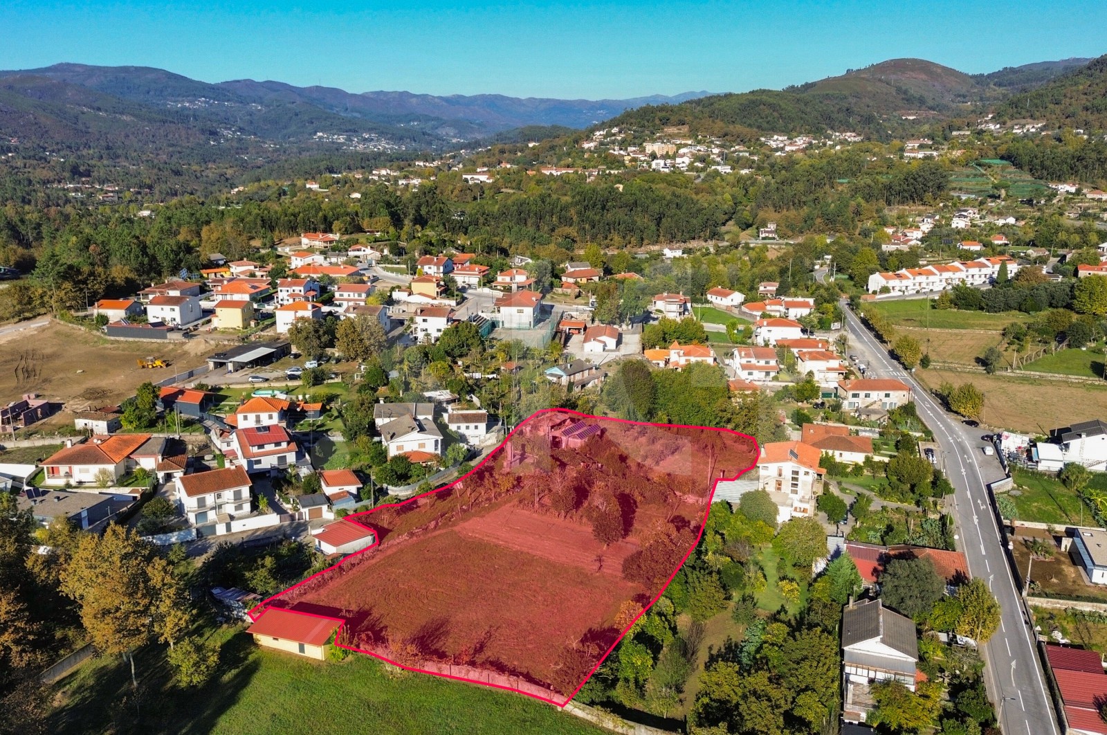 Land Rustic for For sale in Torre e Portela, Amares, Braga - Planta (Imagem 2)