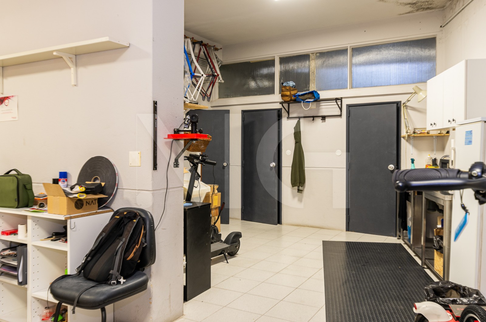 Loja para Arrendamento em Cedofeita, Santo Ildefonso, Sé, Miragaia, São Nicolau e Vitória, Porto, Porto - Armazém (Imagem 11)