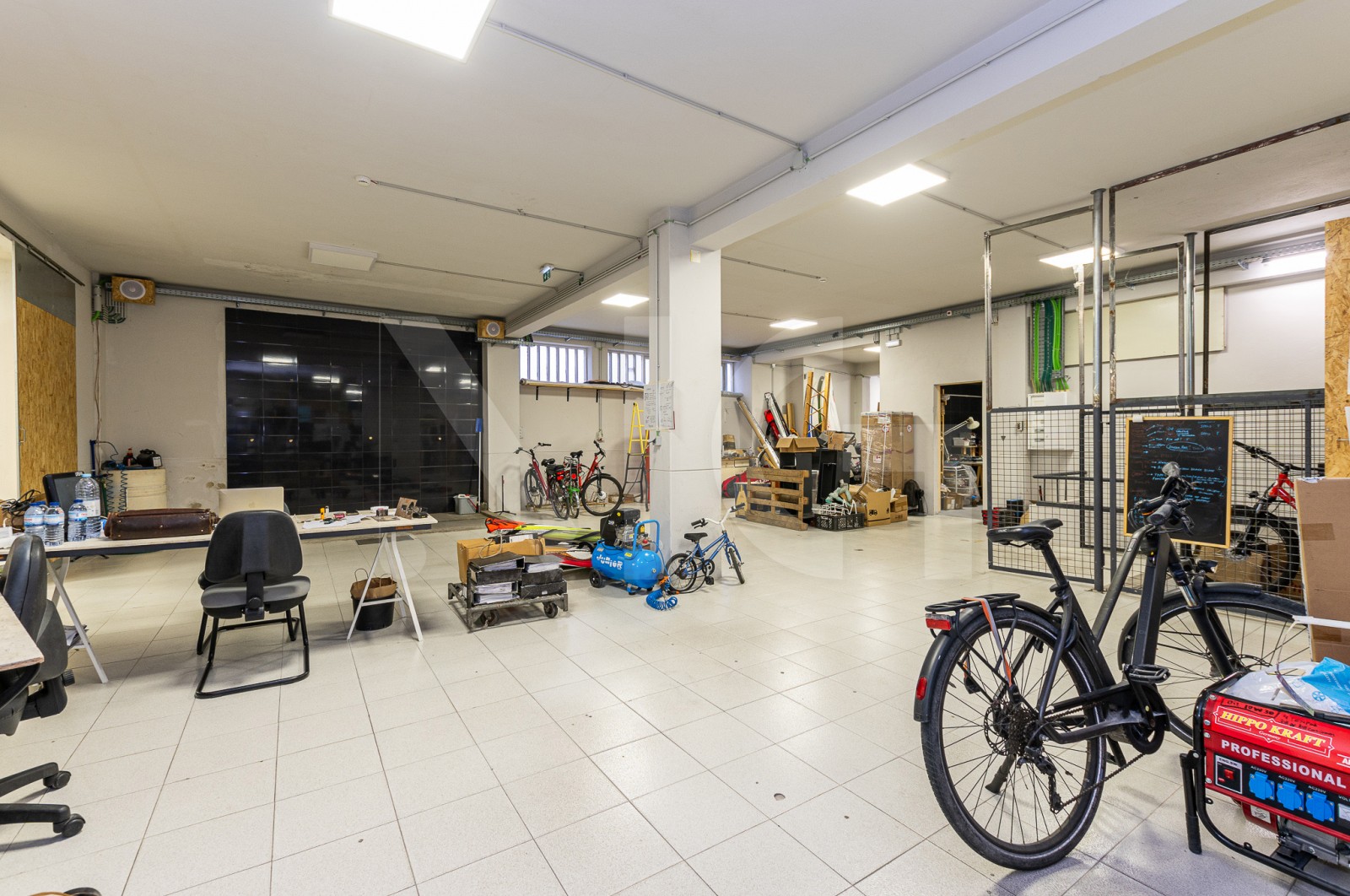 Loja para Arrendamento em Cedofeita, Santo Ildefonso, Sé, Miragaia, São Nicolau e Vitória, Porto, Porto - Armazém (Imagem 14)