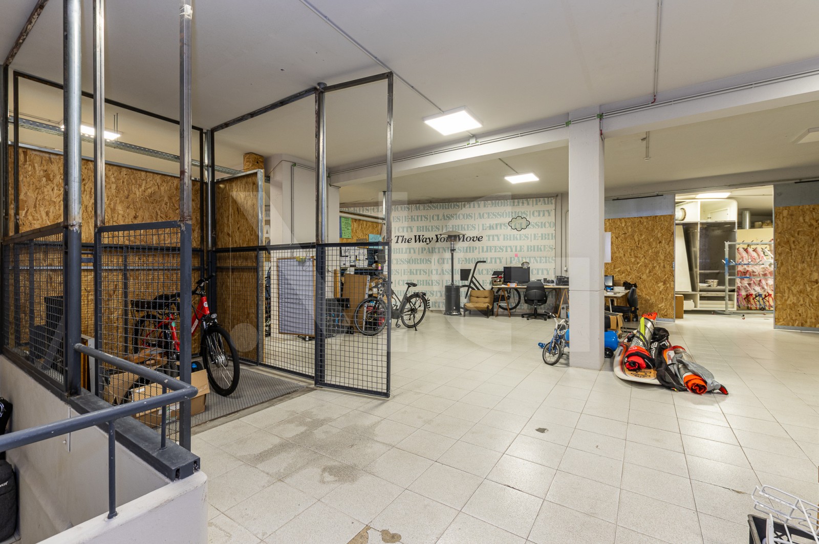 Loja para Arrendamento em Cedofeita, Santo Ildefonso, Sé, Miragaia, São Nicolau e Vitória, Porto, Porto - Armazém (Imagem 15)