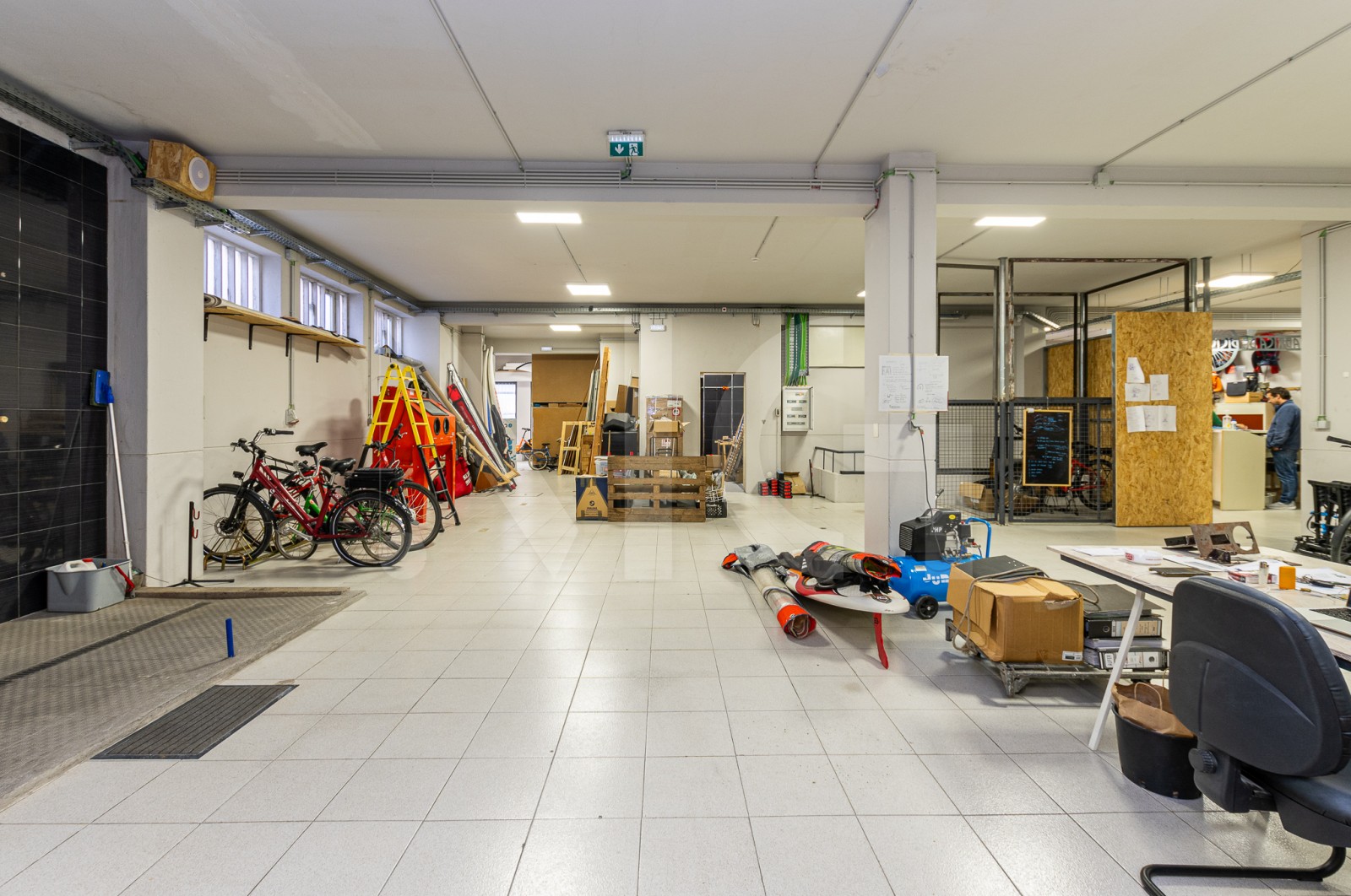 Loja para Arrendamento em Cedofeita, Santo Ildefonso, Sé, Miragaia, São Nicolau e Vitória, Porto, Porto - Armazém (Imagem 22)