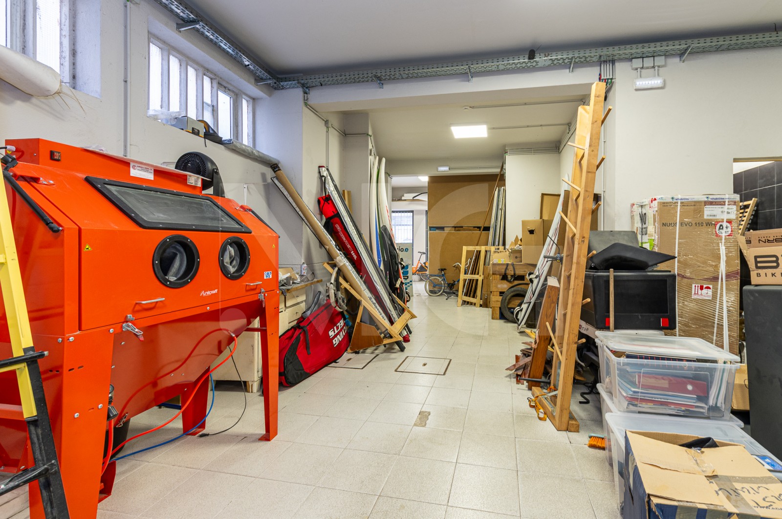 Loja para Arrendamento em Cedofeita, Santo Ildefonso, Sé, Miragaia, São Nicolau e Vitória, Porto, Porto - Armazém (Imagem 23)