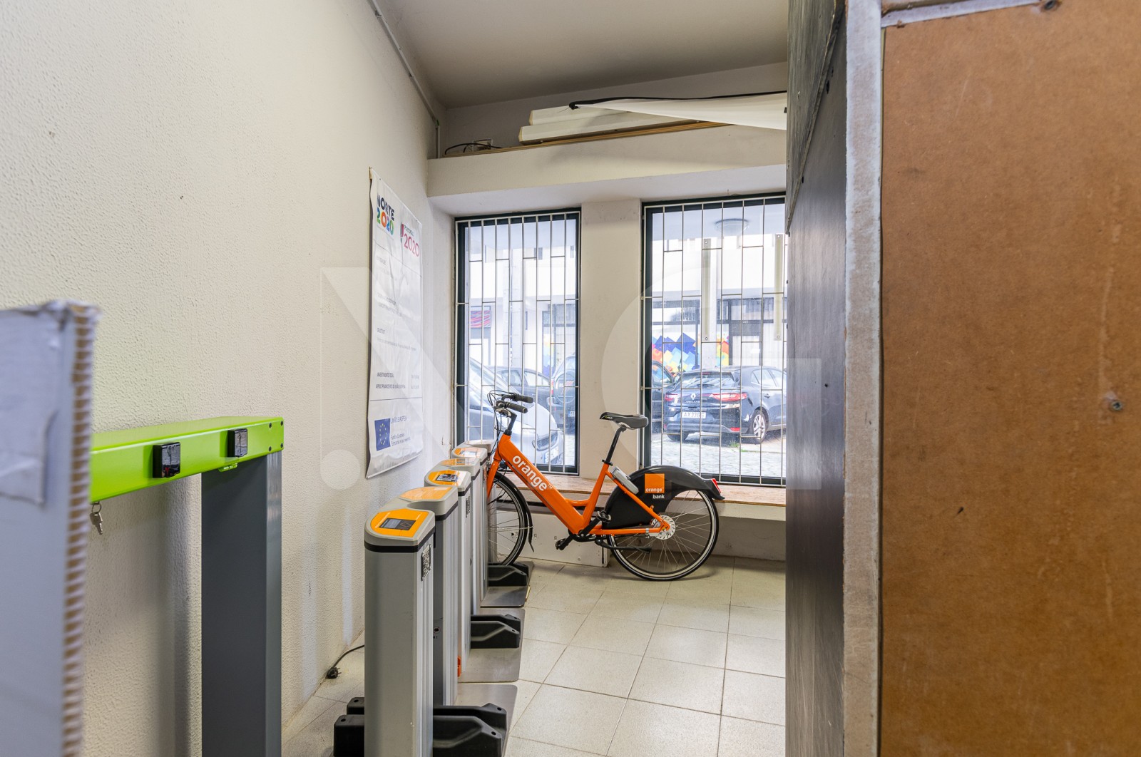 Loja para Arrendamento em Cedofeita, Santo Ildefonso, Sé, Miragaia, São Nicolau e Vitória, Porto, Porto - Armazém (Imagem 24)