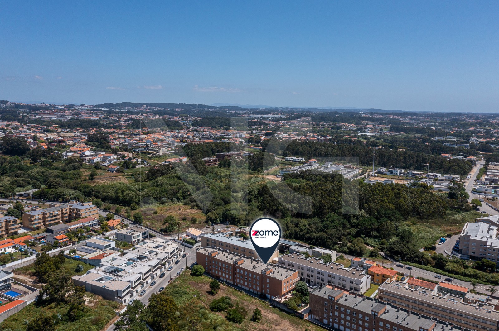 Apartamento T2 para Venda em Madalena, Vila Nova de Gaia, Porto - Área envolvente (Imagem 8)