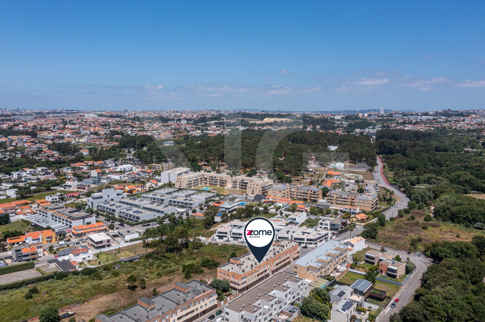 Apartamento T2 para Venda em Madalena, Vila Nova de Gaia, Porto - Área envolvente (Imagem 6)