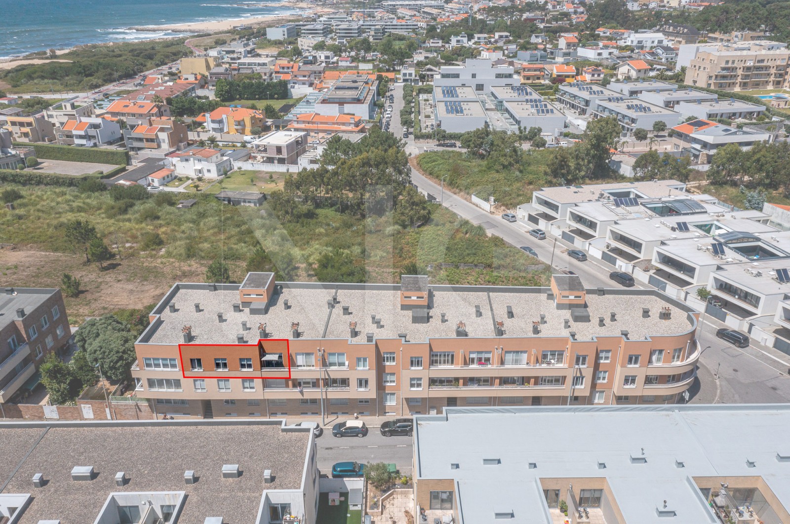 Apartamento T2 para Venda em Madalena, Vila Nova de Gaia, Porto - Fachada (Imagem 1)