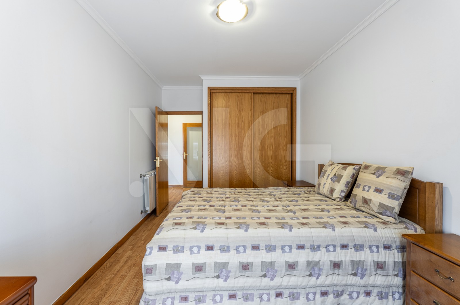 Apartamento T2 para Venda em Madalena, Vila Nova de Gaia, Porto - Quarto (Imagem 3)