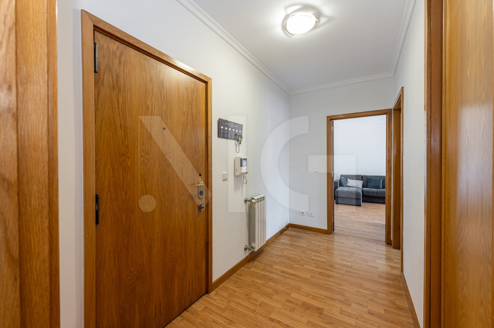 Apartamento T2 para Venda em Madalena, Vila Nova de Gaia, Porto - Hall de entrada (Imagem 1)