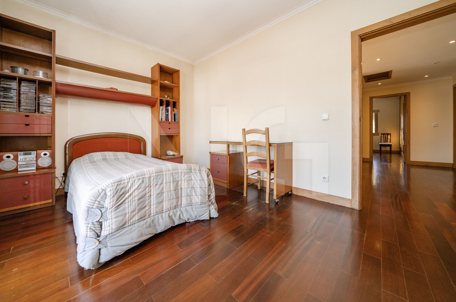 Moradia T5 para Venda em Merelim (São Pedro) e Frossos, Braga, Braga - Quarto (Imagem 8)