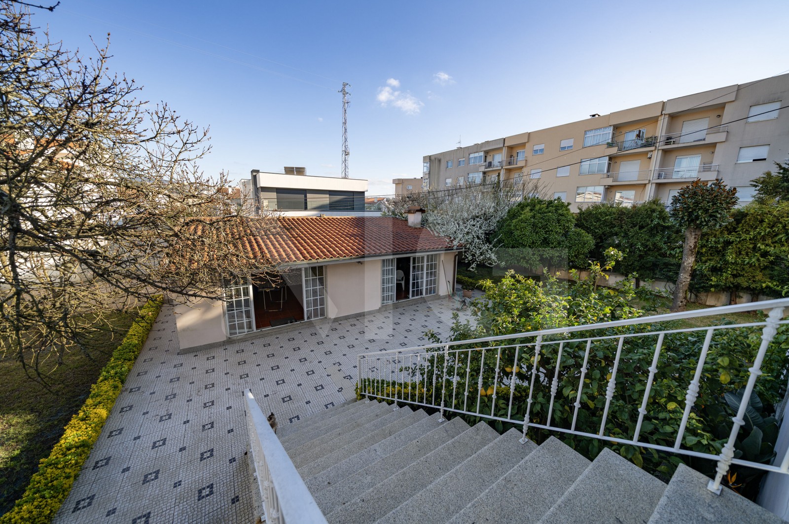 Moradia T5 para Venda em Merelim (São Pedro) e Frossos, Braga, Braga - Quintal/Jardim (Imagem 1)