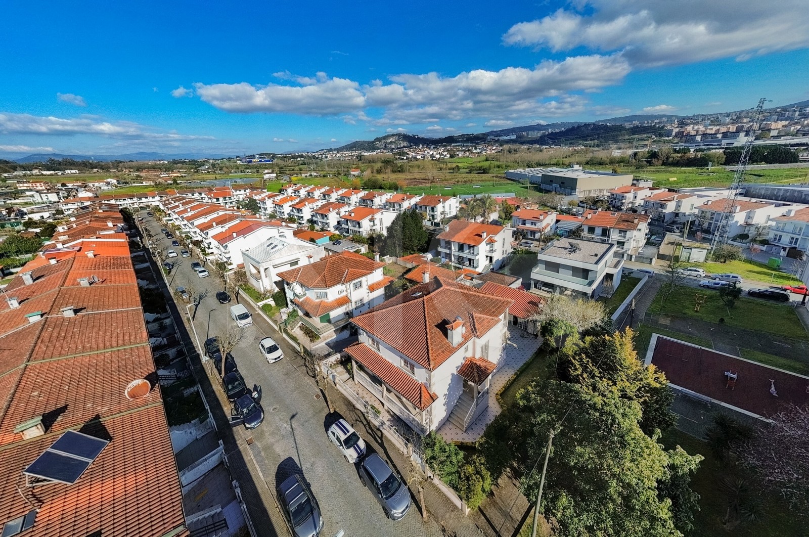 Moradia T5 para Venda em Merelim (São Pedro) e Frossos, Braga, Braga - Área envolvente (Imagem 1)