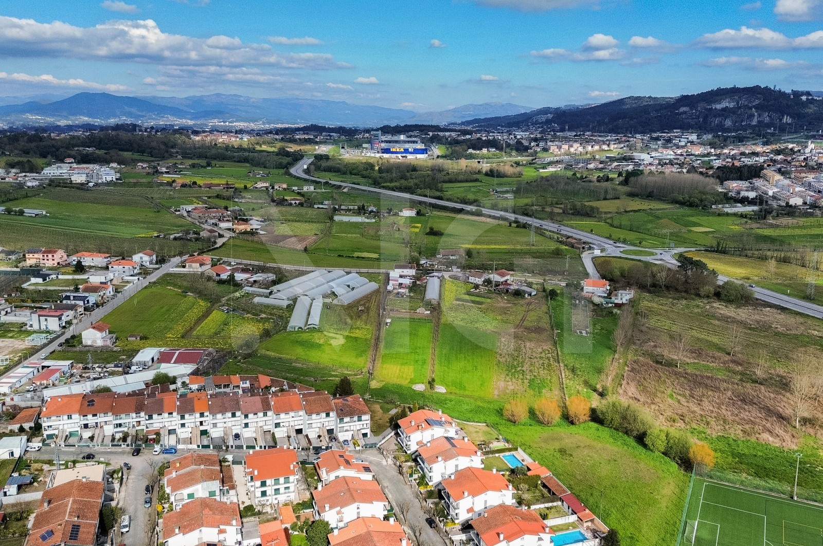 Moradia T5 para Venda em Merelim (São Pedro) e Frossos, Braga, Braga - Área envolvente (Imagem 4)